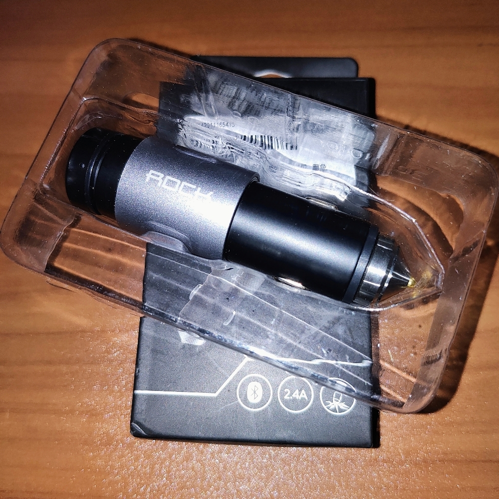 Portable Bluetooth Earphone - Picture 2 of 5